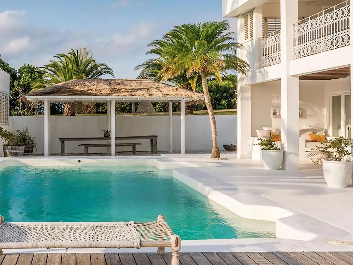 Your Luxury Escape - Bisque House Byron Bay