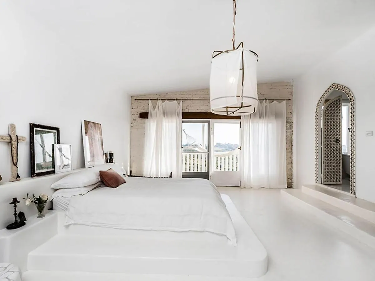 Your Luxury Escape - Bisque House Byron Bay